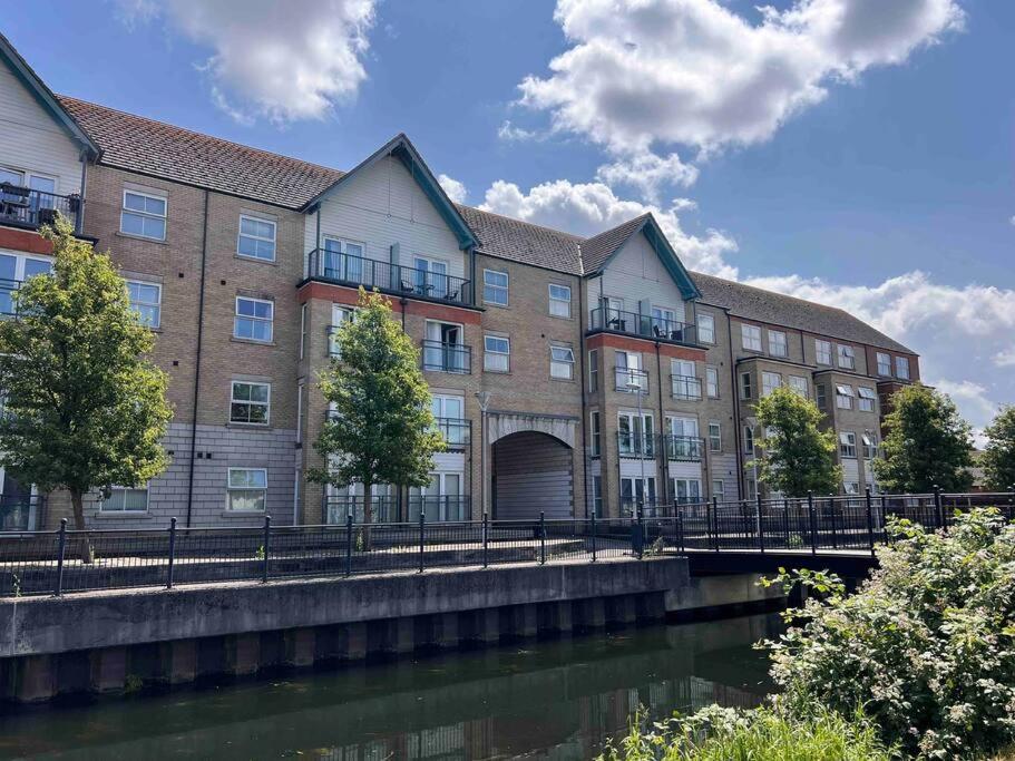 Lincoln View Sleeps 4 Balcony Self Check-In Apartamento Exterior foto